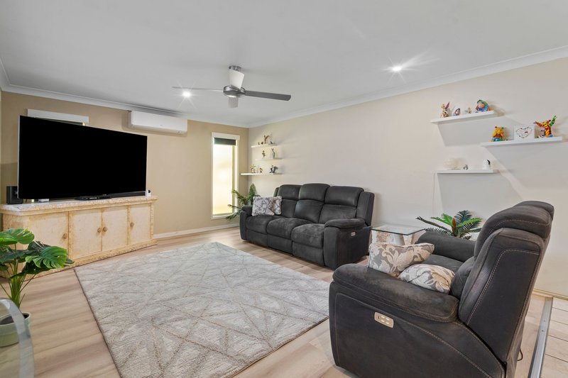 Photo - 15 Mualla Drive, Ashmore QLD 4214 - Image 7