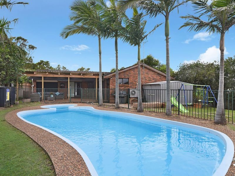 Photo - 15 Mundara Close, Buff Point NSW 2262 - Image 2