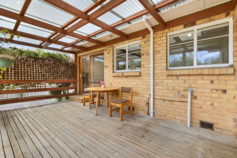 Photo - 15 Munro Avenue, Cheltenham VIC 3192 - Image 12