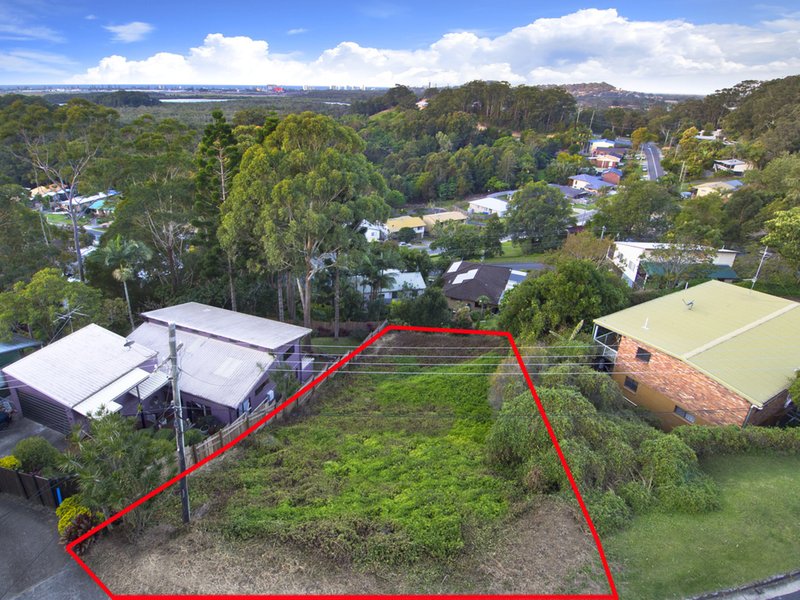 Photo - 15 Myeerimba Pde , Tweed Heads West NSW 2485 - Image 2