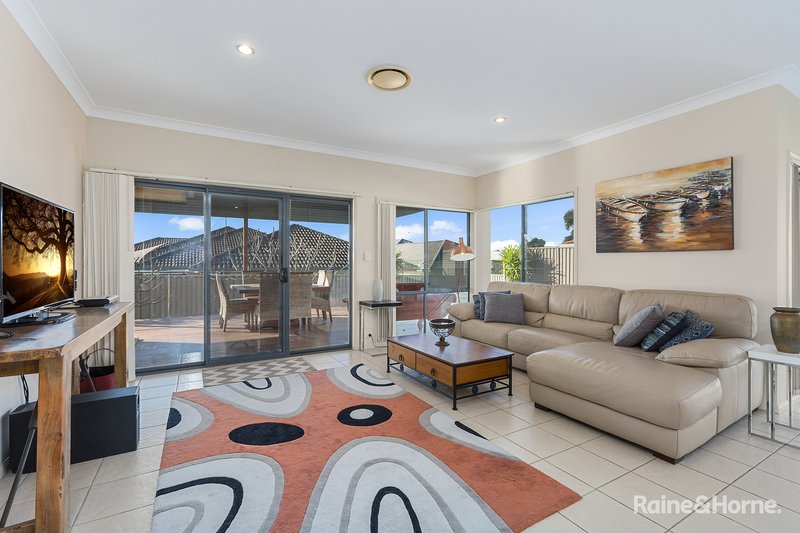 Photo - 15 Mylestom Circle, Pottsville NSW 2489 - Image 4