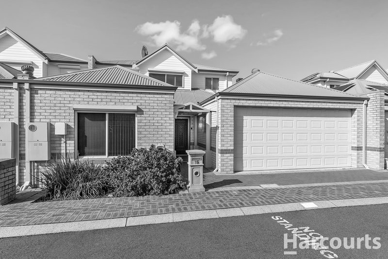 15 Myrtle Turn, Greenfields WA 6210