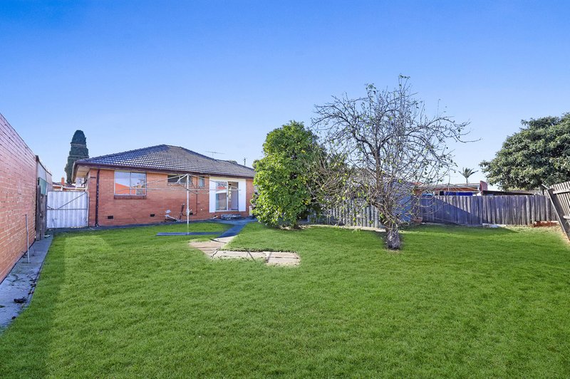 Photo - 15 Nebel Street, Lalor VIC 3075 - Image 9