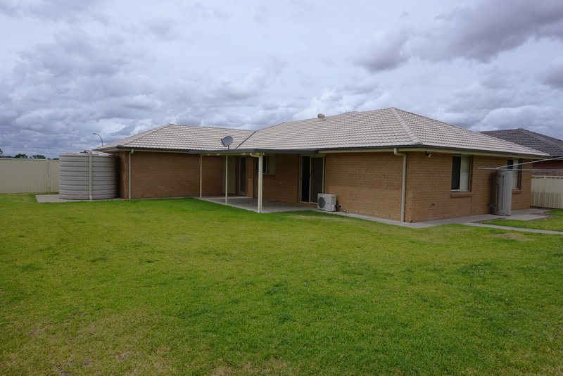 Photo - 15 Nelson Drive, Singleton NSW 2330 - Image 13