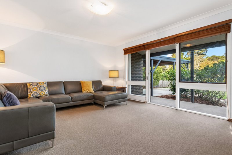 Photo - 15 Neridah Avenue, Mount Colah NSW 2079 - Image 4