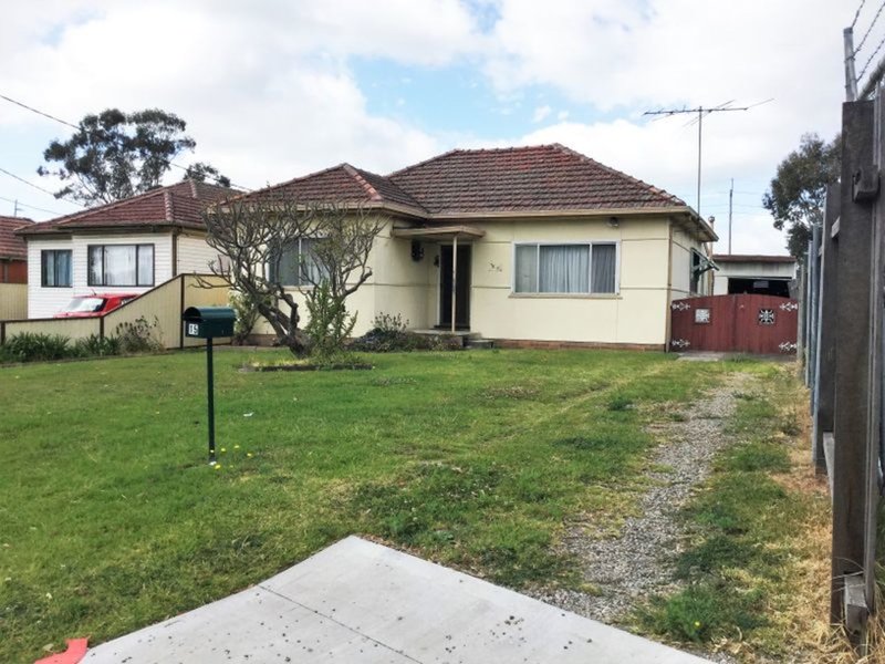 15 Neutral Ave , Birrong NSW 2143