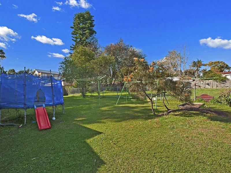 Photo - 15 Newcastle Street, Springfield NSW 2250 - Image 2