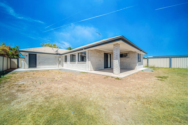 Photo - 15 Newman Drive, Emerald QLD 4720 - Image 15