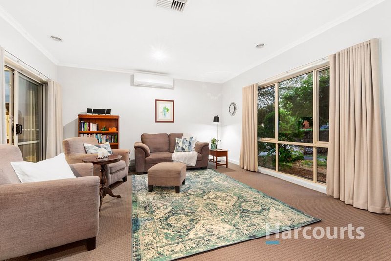 Photo - 1/5 Newman Road, Wantirna South VIC 3152 - Image 4