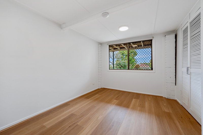 Photo - 15 Nichols Road, Kippa-Ring QLD 4021 - Image 12