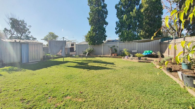 Photo - 15 Nicholson Avenue, Leumeah NSW 2560 - Image 9