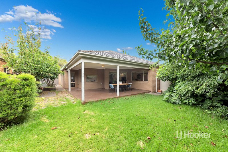 Photo - 15 Nigella Drive, Point Cook VIC 3030 - Image 19