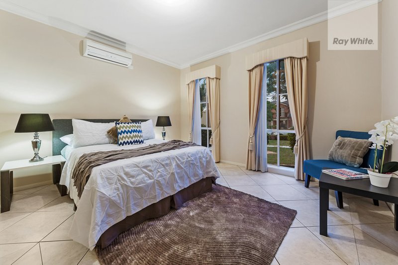 Photo - 15 Ninnis Court, Roxburgh Park VIC 3064 - Image 17