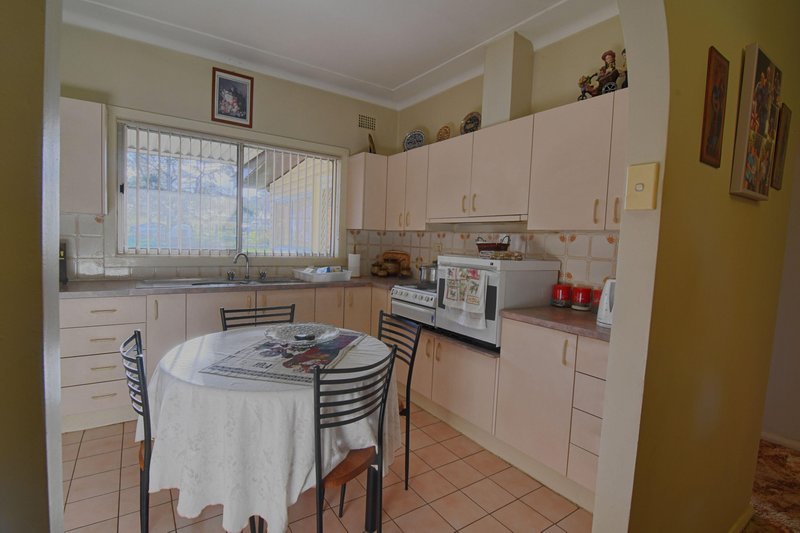 Photo - 15 Nixon Road, Thirlmere NSW 2572 - Image 9