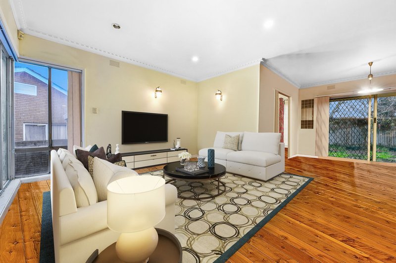 Photo - 15 Norray Avenue, Mount Waverley VIC 3149 - Image 4