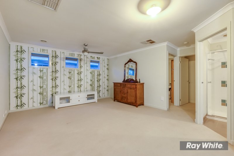 Photo - 15 Nottingham Crescent, Tarneit VIC 3029 - Image 10