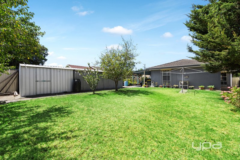 Photo - 15 Oakwood Road, Albanvale VIC 3021 - Image 11