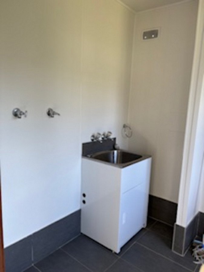 Photo - 15 Oatlands Street, Wentworthville NSW 2145 - Image 6