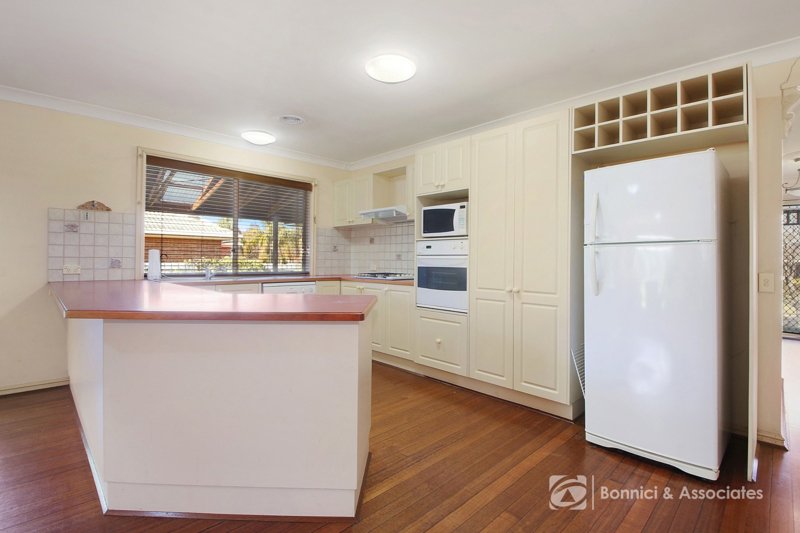 Photo - 15 O'Brien Court, West Albury NSW 2640 - Image 8