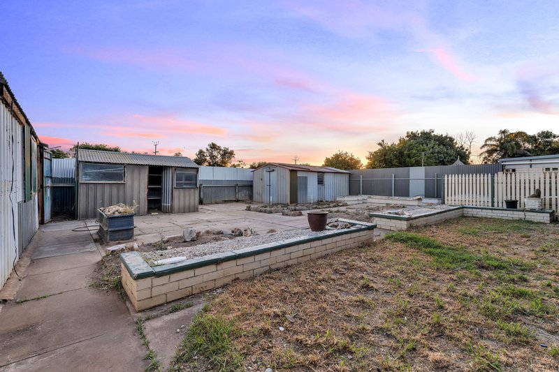 Photo - 15 O'Brien Street, Davoren Park SA 5113 - Image 17