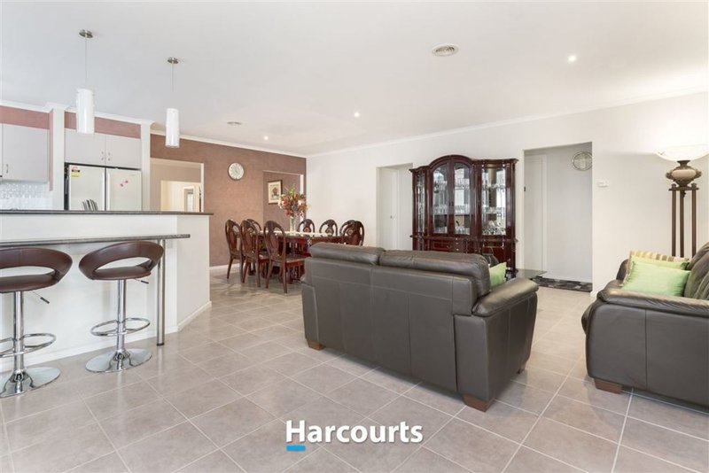 Photo - 15 O'Connell Street, Berwick VIC 3806 - Image 8