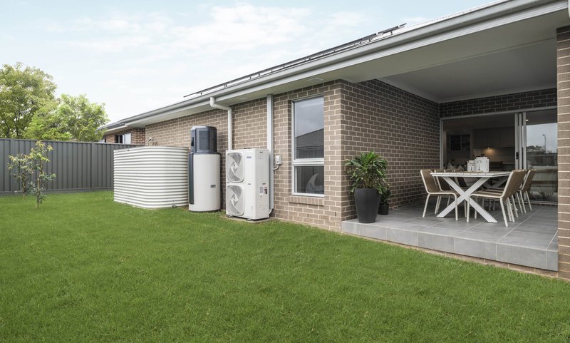 Photo - 15 Ondaroo Crest, Old Bar NSW 2430 - Image 10