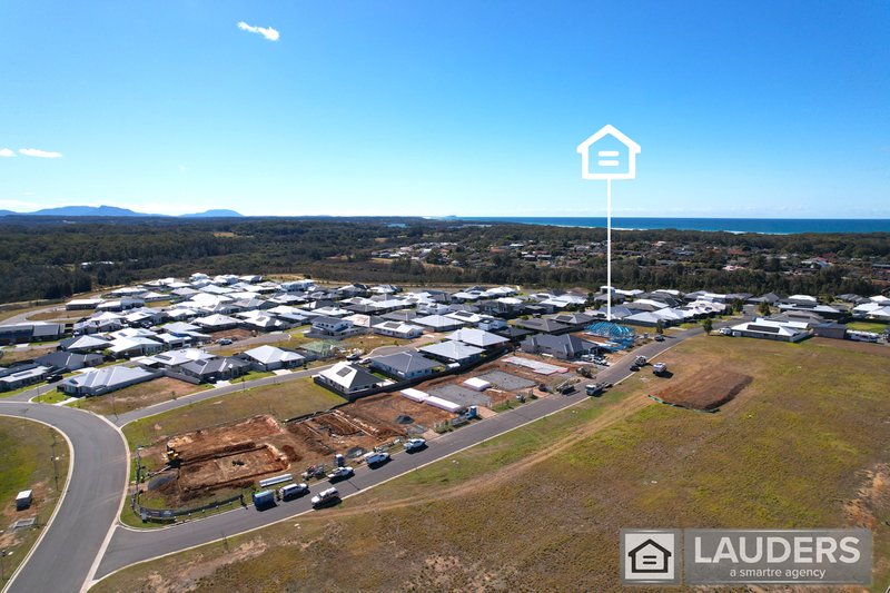 Photo - 15 Ondaroo Crest, Old Bar NSW 2430 - Image 11