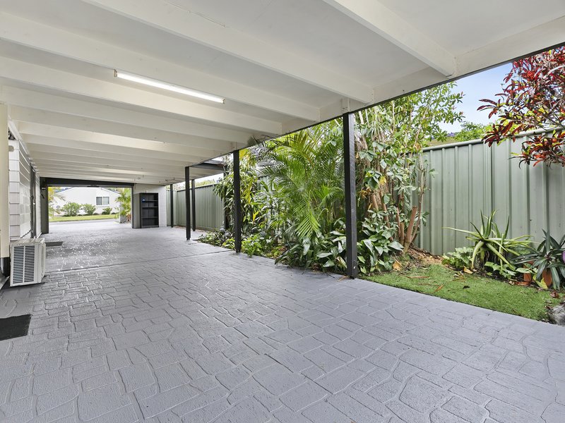 Photo - 15 Orara Ave , Banksia Beach QLD 4507 - Image 6