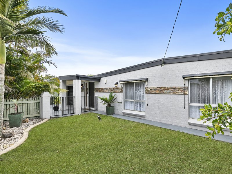 Photo - 15 Orara Ave , Banksia Beach QLD 4507 - Image 27