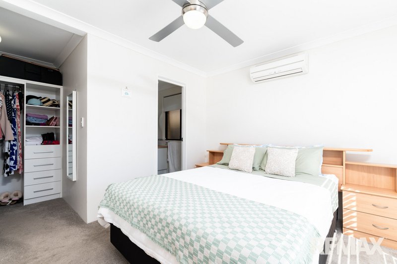 Photo - 15 Ornata Bend, Banksia Grove WA 6031 - Image 7