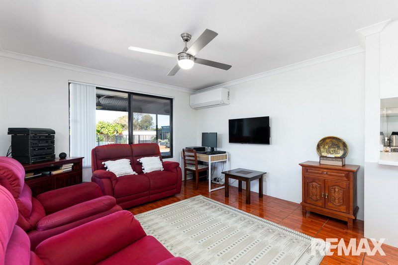 Photo - 15 Ornata Bend, Banksia Grove WA 6031 - Image 19