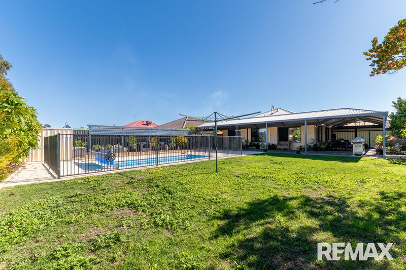 Photo - 15 Ornata Bend, Banksia Grove WA 6031 - Image 27