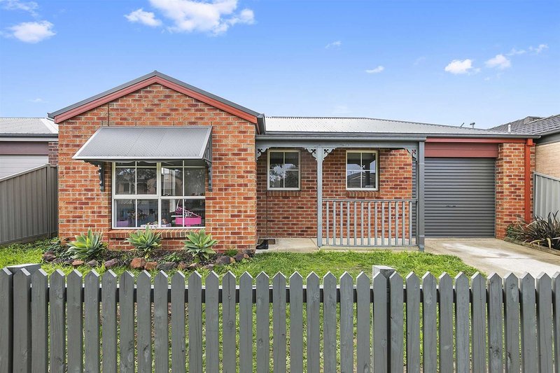 15 Oscar Drive, Sebastopol VIC 3356