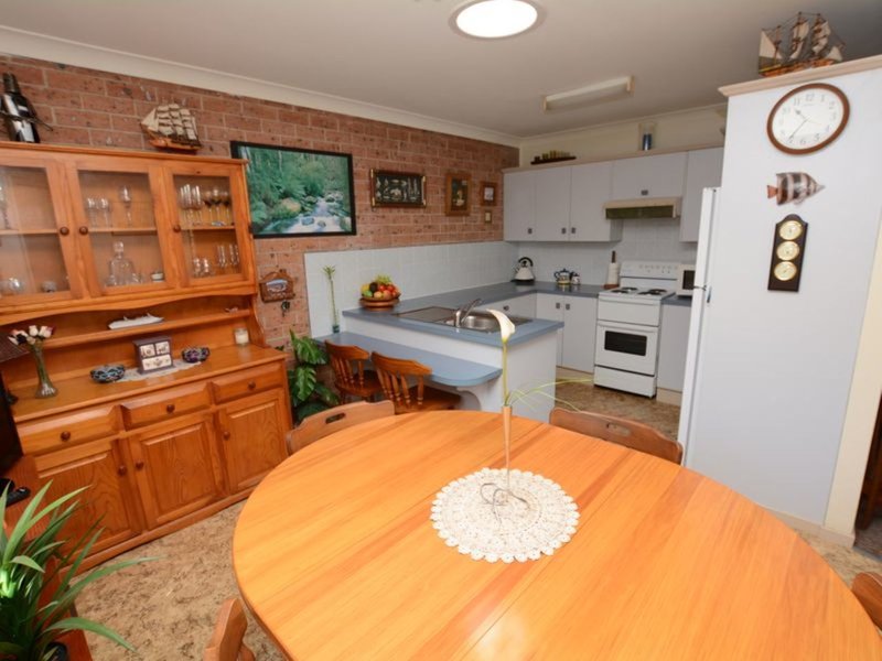 Photo - 1/5 Osprey Avenue, Old Bar NSW 2430 - Image 8