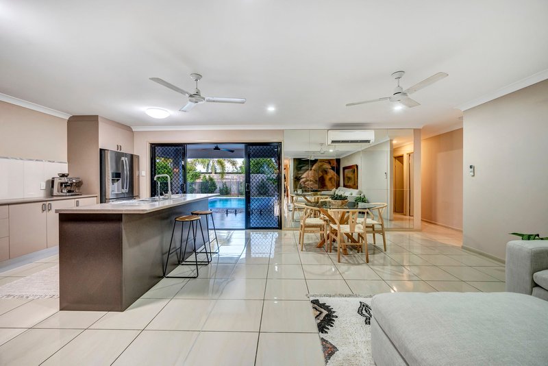 Photo - 15 Osterlund Place, Burdell QLD 4818 - Image 6