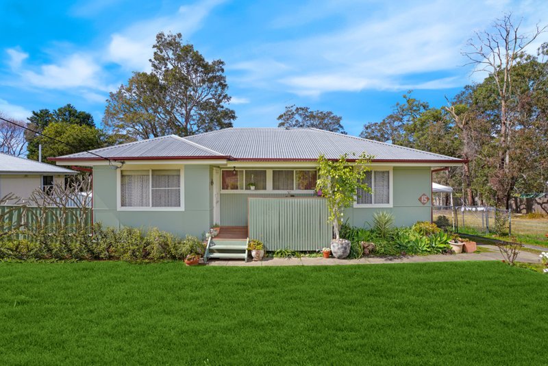 15 Owen Avenue, Wyong NSW 2259