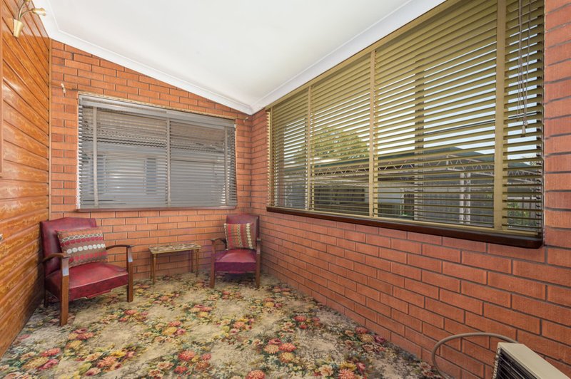 Photo - 15 Oxford Road, Dapto NSW 2530 - Image 6