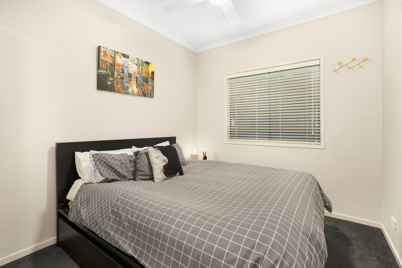 Photo - 15 Paisley Crescent, Mernda VIC 3754 - Image 12