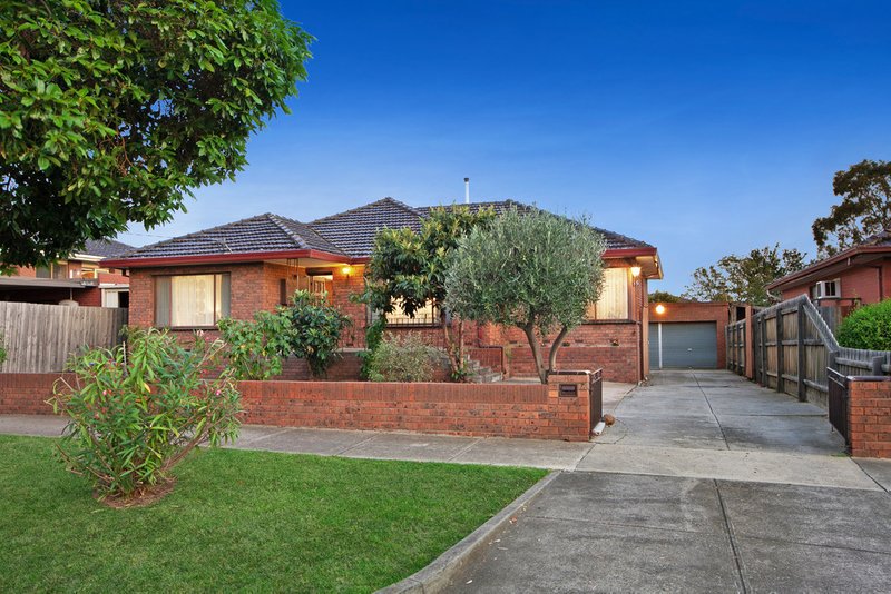 15 Pallant Avenue, Reservoir VIC 3073