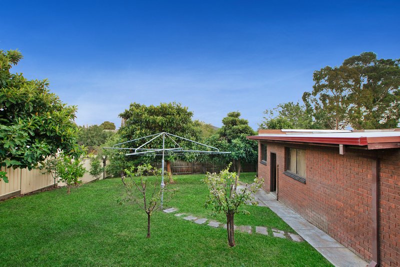 Photo - 15 Pallant Avenue, Reservoir VIC 3073 - Image 13