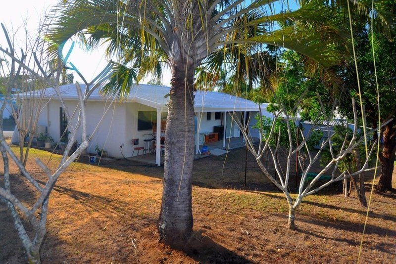 Photo - 15 Palm Close, Mareeba QLD 4880 - Image 2