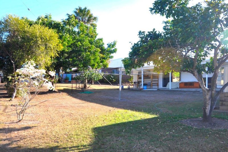 Photo - 15 Palm Close, Mareeba QLD 4880 - Image 3