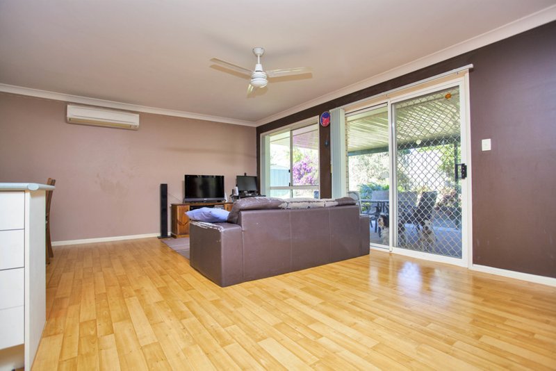 Photo - 15 Palmer Place, Narangba QLD 4504 - Image 4