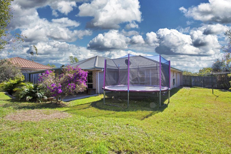 Photo - 15 Palmer Place, Narangba QLD 4504 - Image 12