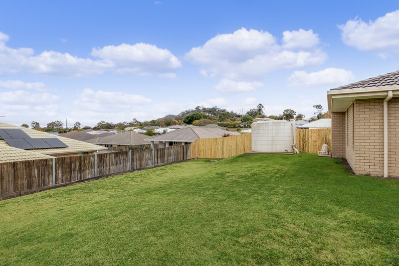 Photo - 15 Paperbark Drive, Glenvale QLD 4350 - Image 14
