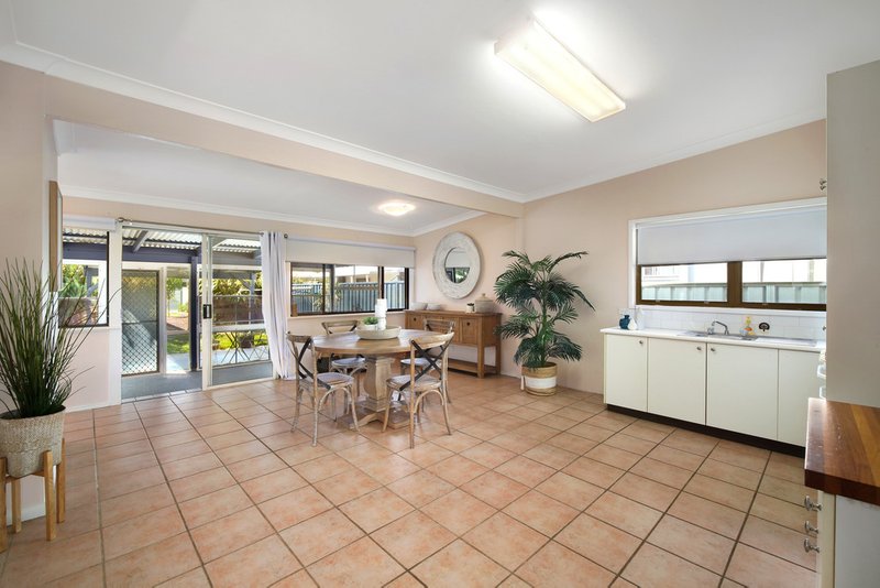 Photo - 15 Paringa Ave , Davistown NSW 2251 - Image 7