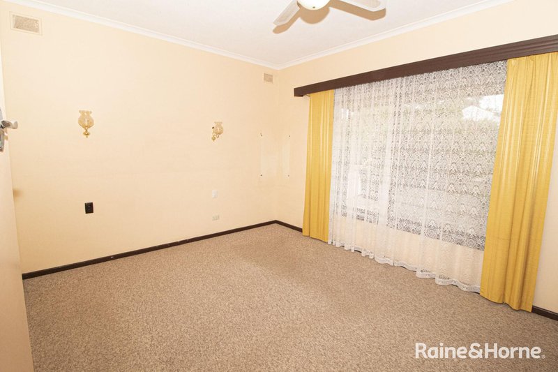 Photo - 15 Paringa Road, Port Augusta SA 5700 - Image 9