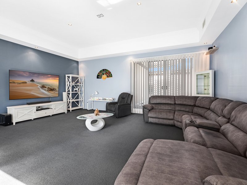 Photo - 15 Parklands Boulevard, Wondunna QLD 4655 - Image 3