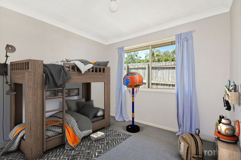 Photo - 15 Parkleigh Street, Everton Hills QLD 4053 - Image 8