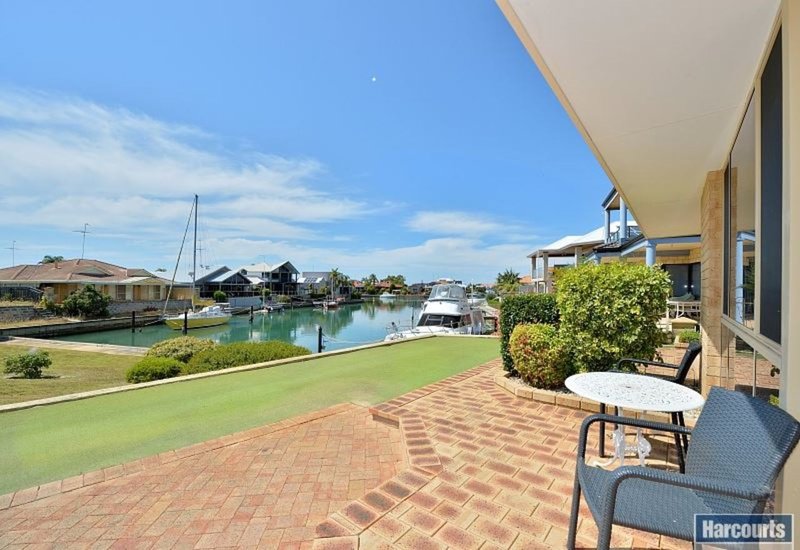 15 Parkwater Cove, Halls Head WA 6210